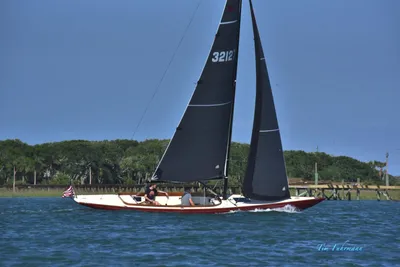 C.W. Hood 32 Daysailer