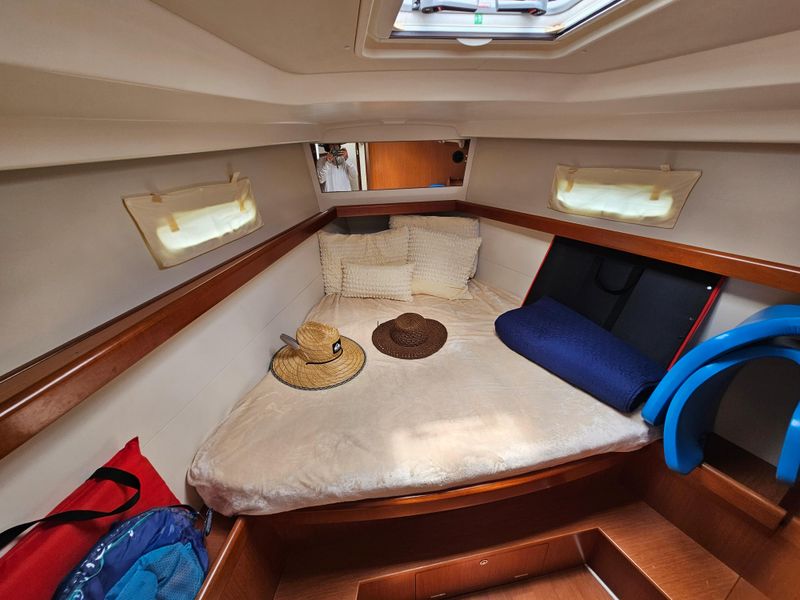 2008 Beneteau Oceanis 43