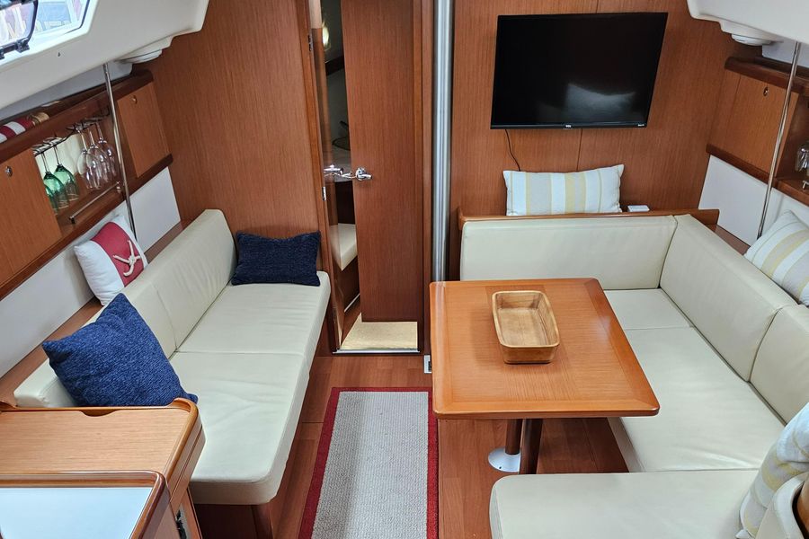 2008 Beneteau Oceanis 43