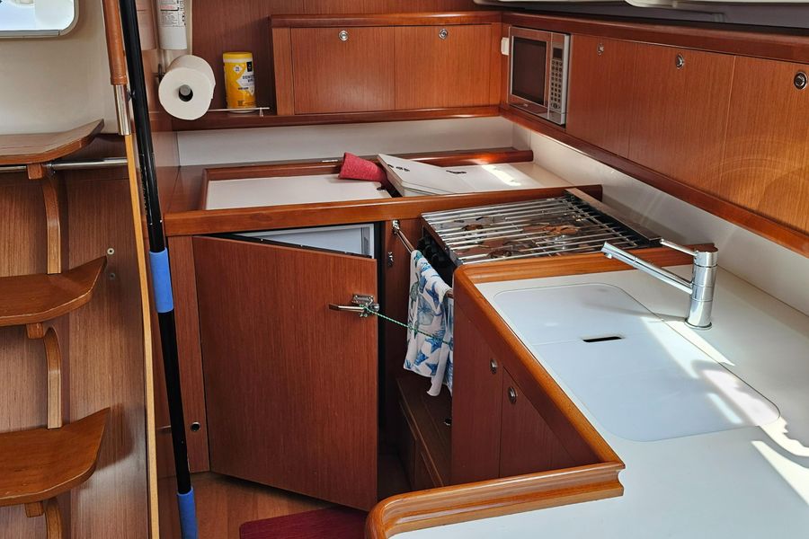 2008 Beneteau Oceanis 43