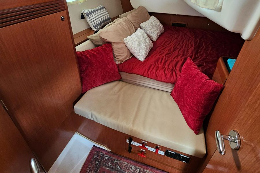 2008 Beneteau Oceanis 43