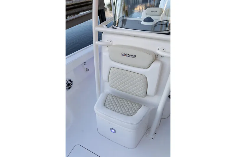  Yacht Photos Pics 2022 Caymas 28 HB Twin boat seat with quilted upholstery and logo.