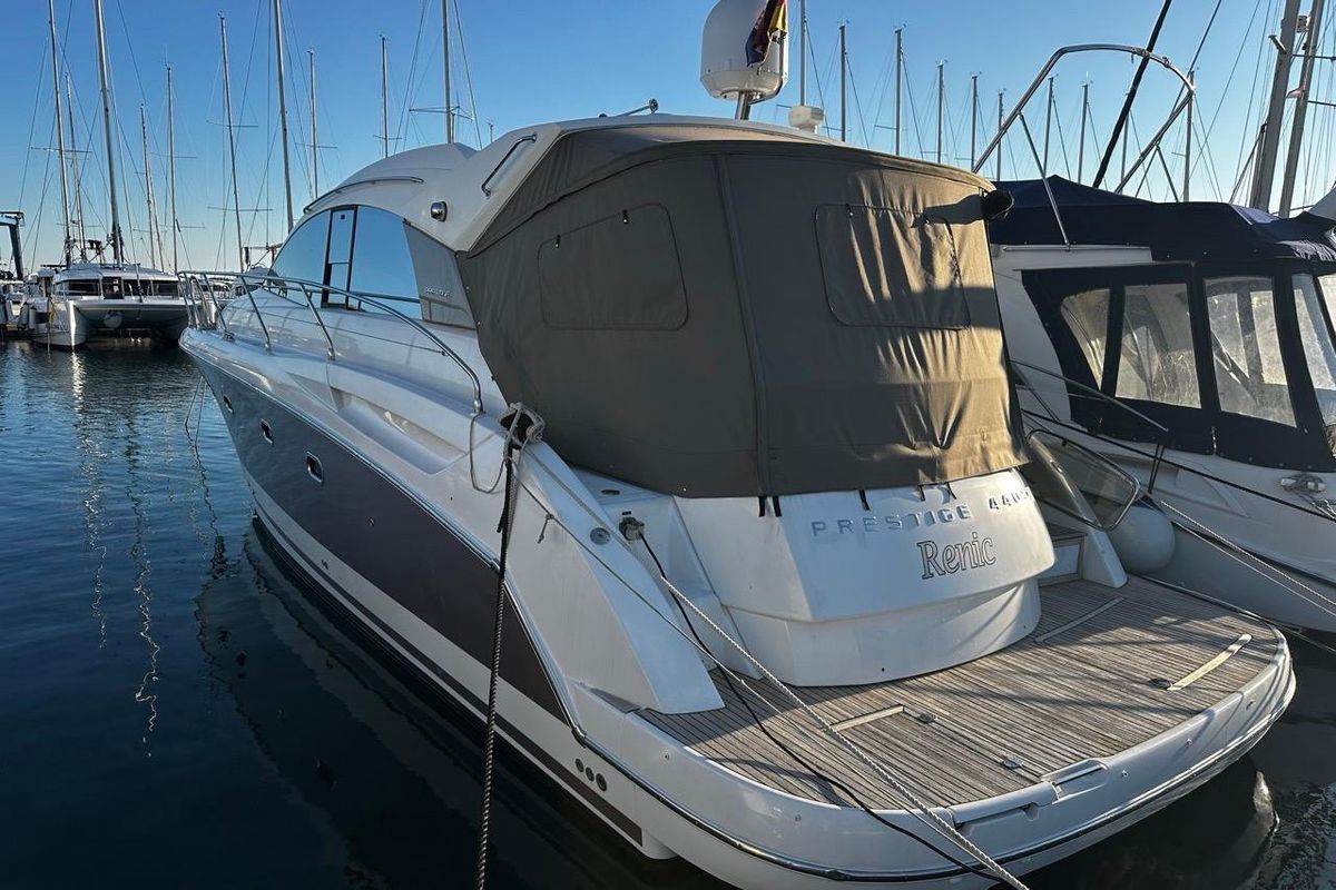 2011 Prestige 43 