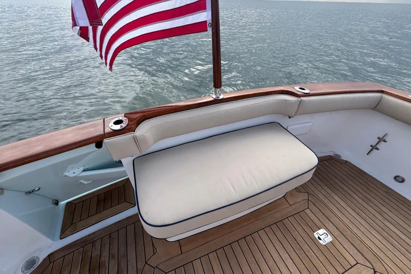 Mango Tango Yacht Photos Pics Luxury San Juan 41 yacht deck with American flag, 2014 model.