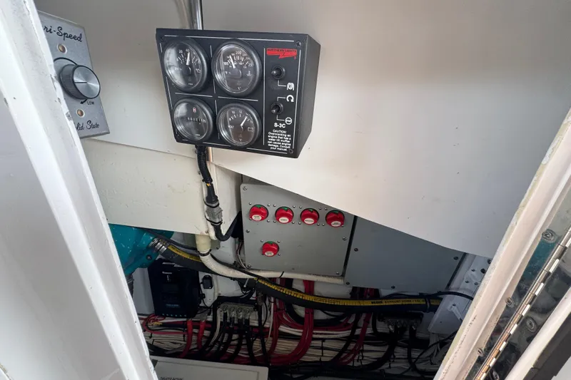 Mango Tango Yacht Photos Pics Engine control panel and wiring in a 2014 San Juan 41 boat.