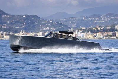 2025 VanDutch 48