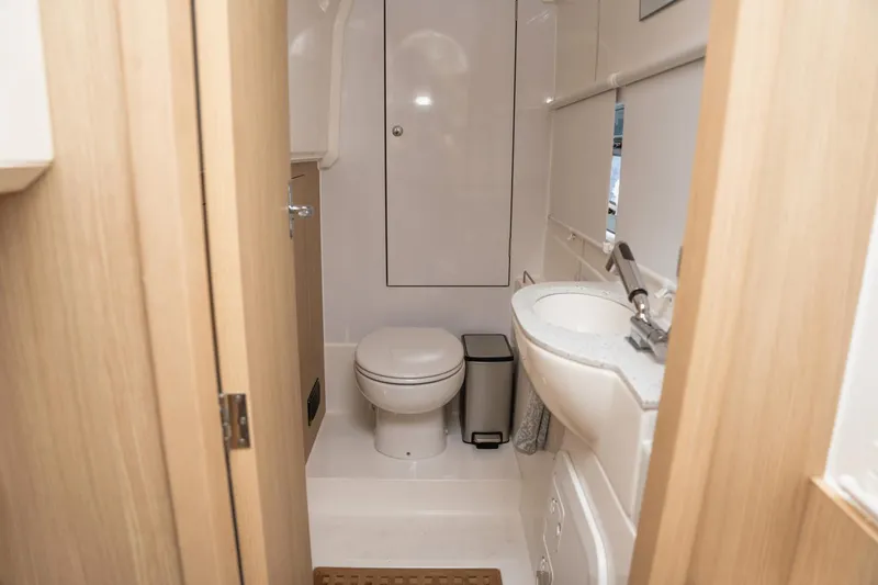 Lost & Found Yacht Photos Pics 