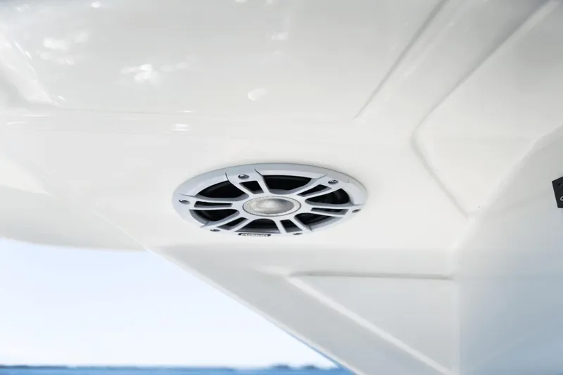 Lost & Found Yacht Photos Pics 