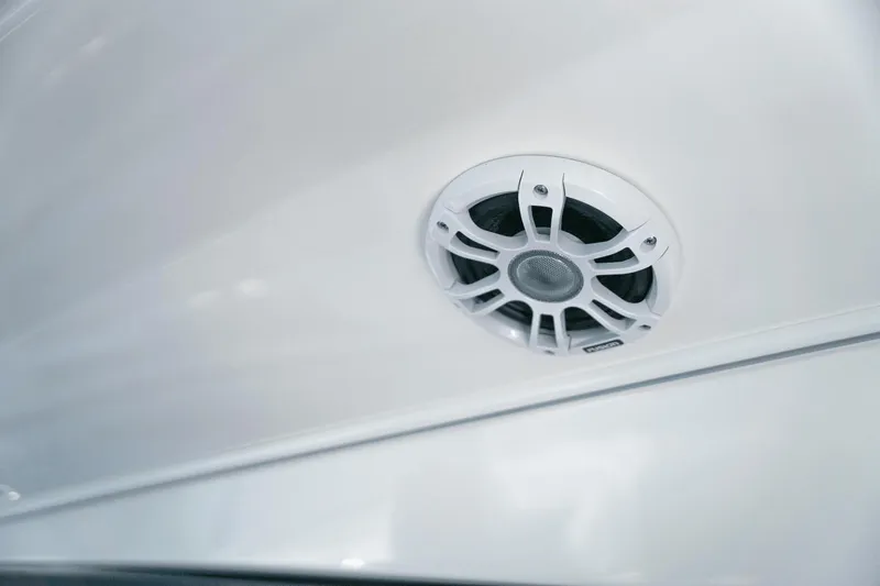 Lost & Found Yacht Photos Pics 