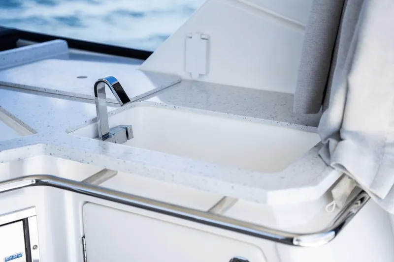 Lost & Found Yacht Photos Pics 