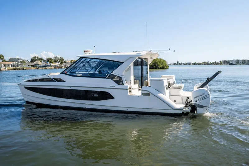 Lost & Found Yacht Photos Pics 