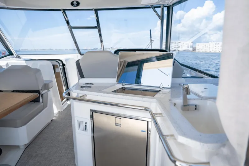 Lost & Found Yacht Photos Pics 