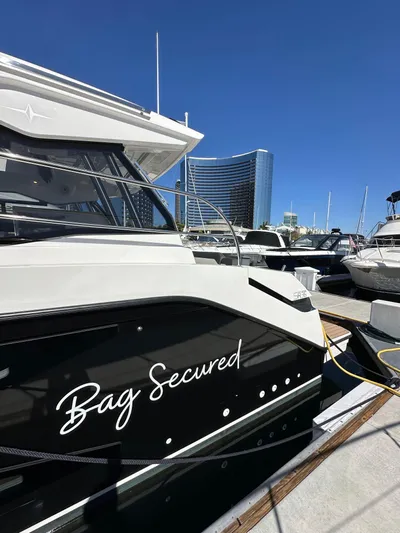 Bag Secured Yacht Photos Pics 