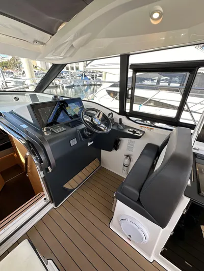 Bag Secured Yacht Photos Pics 