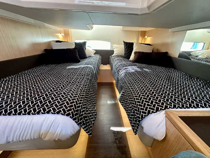 Bag Secured Yacht Photos Pics 