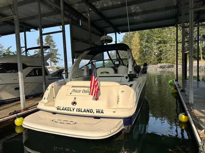  Yacht Photos Pics 2004 Sea Ray 360 Sundancer docked at Blakely Island marina, rear view.