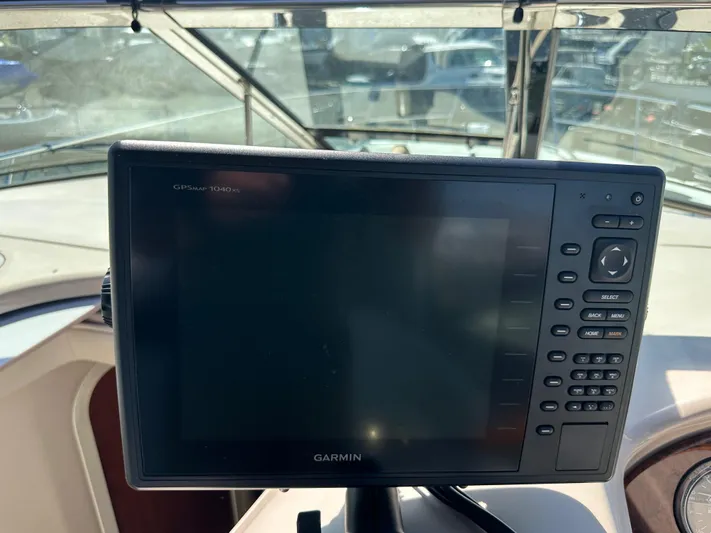  Yacht Photos Pics Garmin navigation system on 2004 Sea Ray 360 Sundancer yacht dashboard.