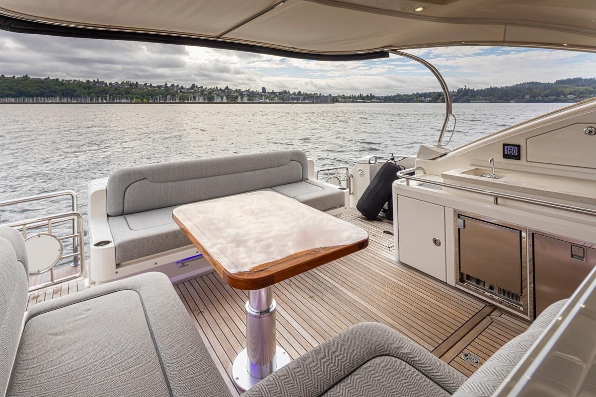 2018 Riviera 50 