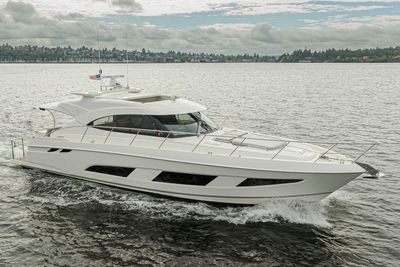 Yacht