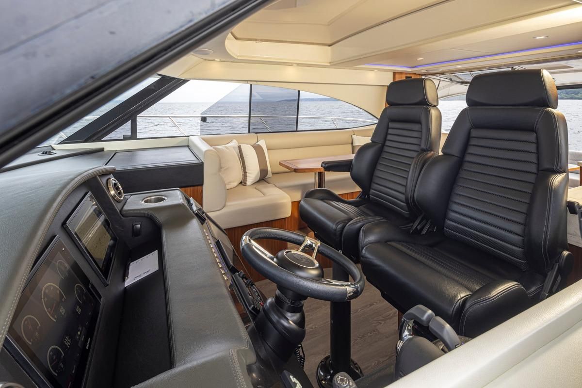 2018 Riviera 50 