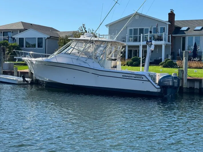 Happy Ours Yacht Photos Pics 