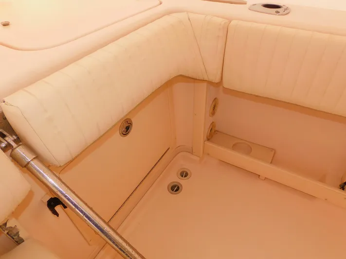 Happy Ours Yacht Photos Pics 