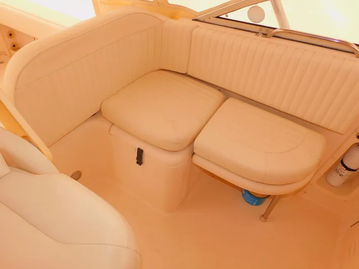 Happy Ours Yacht Photos Pics 