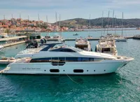 2017 Ferretti Yachts 960