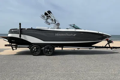 MasterCraft XT25