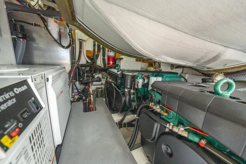 Done Tauk'n Yacht Photos Pics 