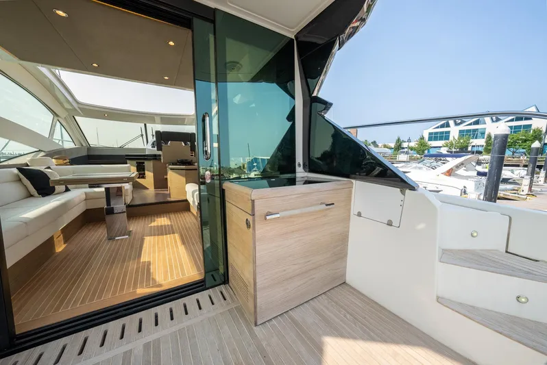 Done Tauk'n Yacht Photos Pics 