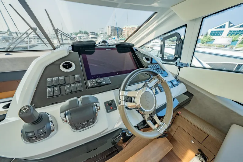 Done Tauk'n Yacht Photos Pics 