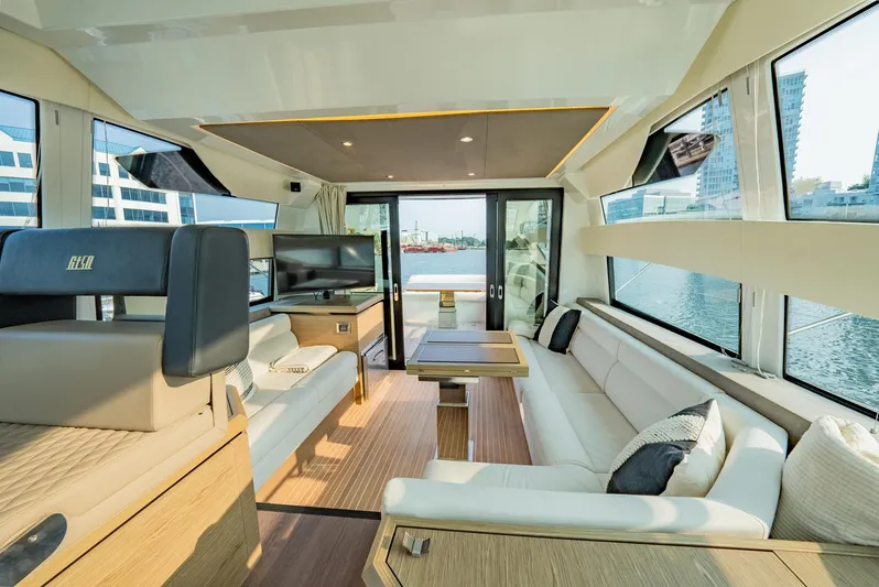 Done Tauk'n Yacht Photos Pics 