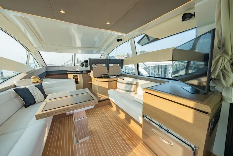 Done Tauk'n Yacht Photos Pics 