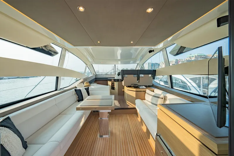 Done Tauk'n Yacht Photos Pics 