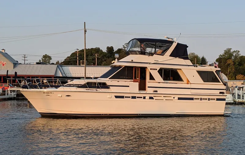 Laura Lee Yacht Photos Pics 