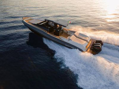 Yacht
