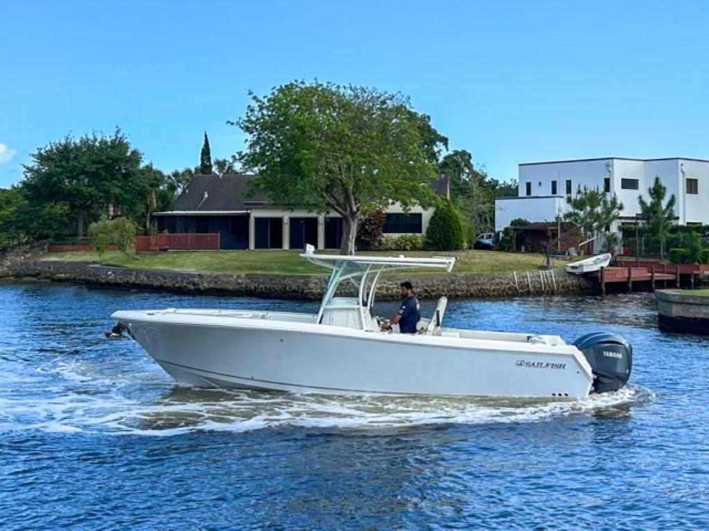 New 2023 Sailfish 290 CC - Florida | TopBoats