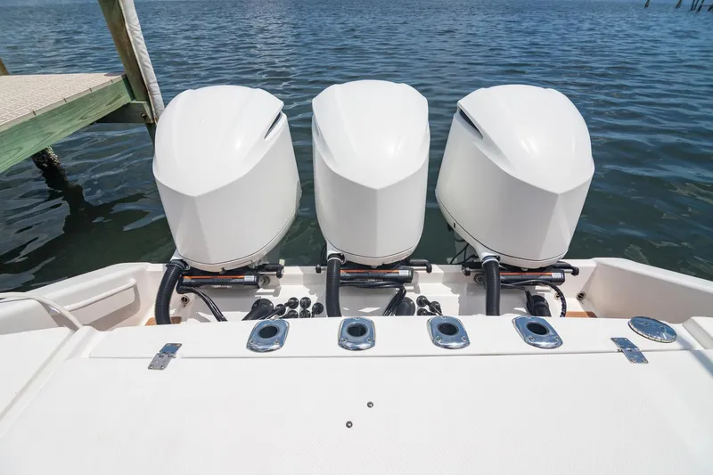  Yacht Photos Pics Trip Yamaha 300's &nbsp; 610 hours, still being used regularly so hours will increase