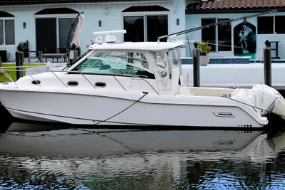 Boston Whaler 345 Conquest