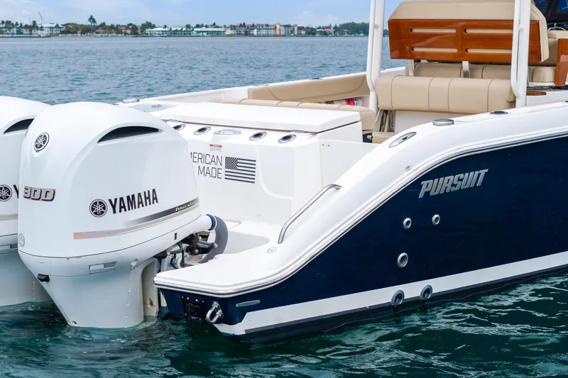 Little Perspective Yacht Photos Pics 2019 Pursuit S 288 Sport boat with Yamaha engines on the water.