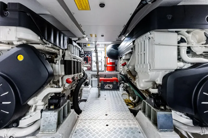 Our Trade Yacht Photos Pics Engine Room