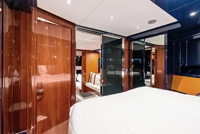 Our Trade Yacht Photos Pics Master Stateroom