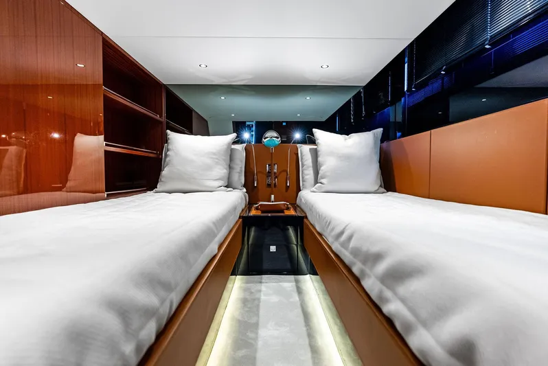 Our Trade Yacht Photos Pics Guest Stateroom