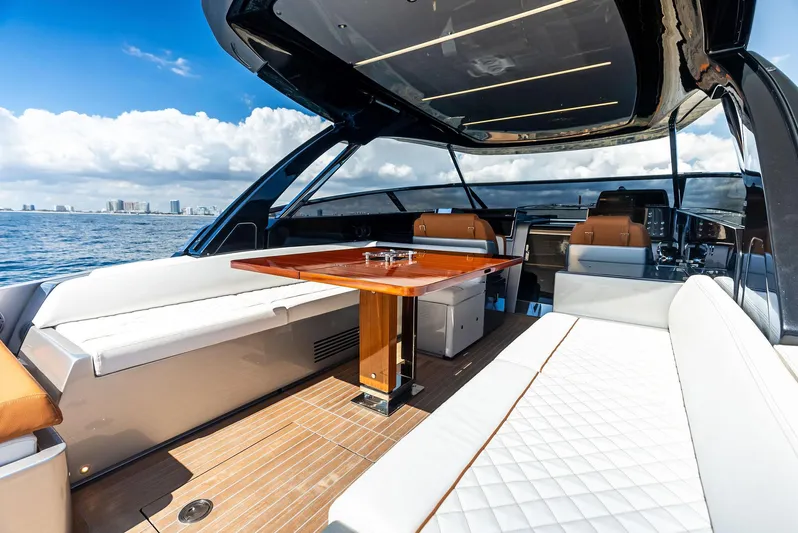 Our Trade Yacht Photos Pics Seating