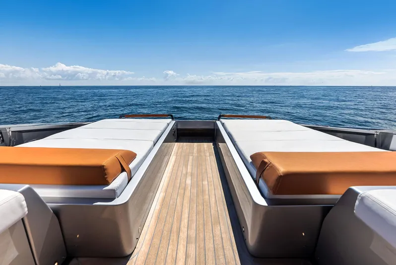 Our Trade Yacht Photos Pics Aft Deck Seating