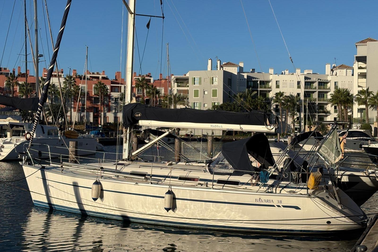 2003 Bavaria 38 Cruiser