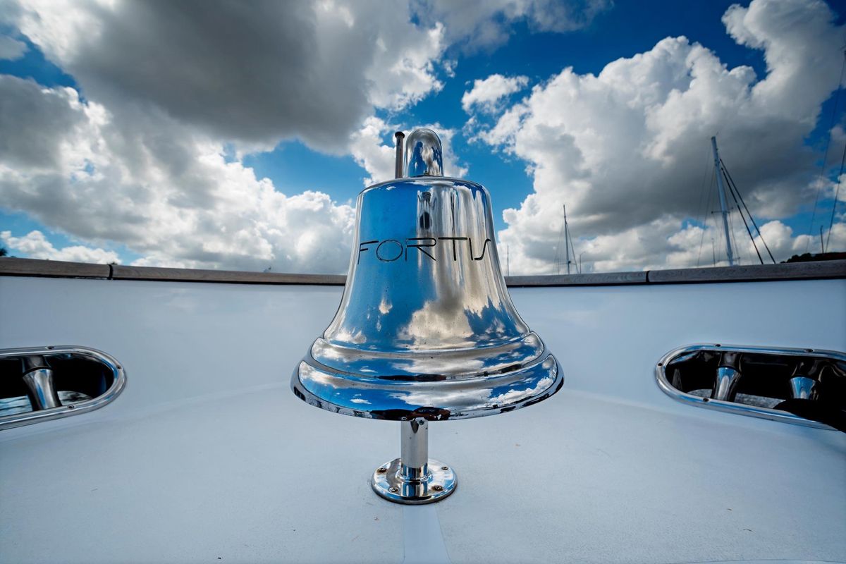 2003 Benetti 115 