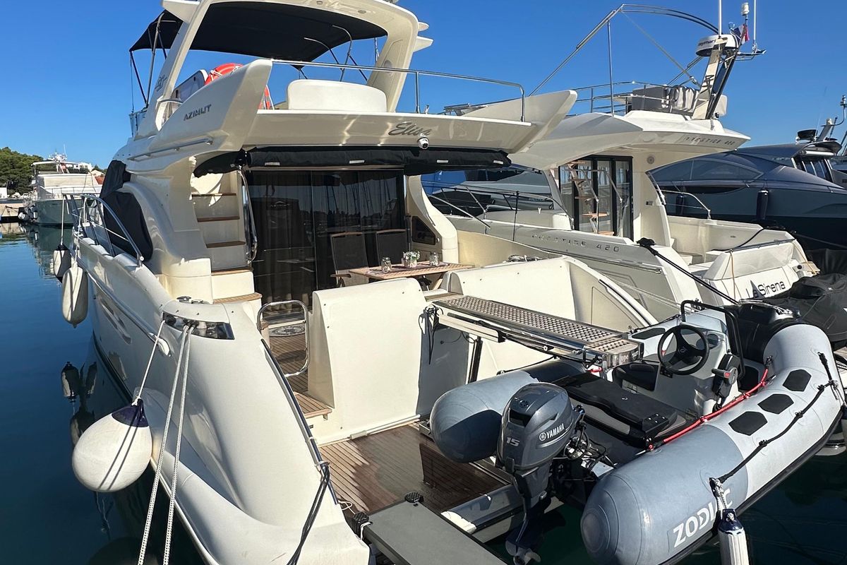 2005 Azimut 50 