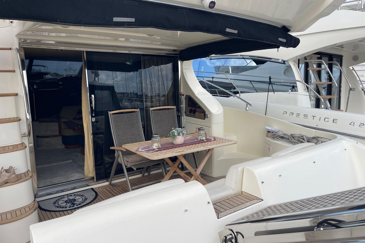 2005 Azimut 50 